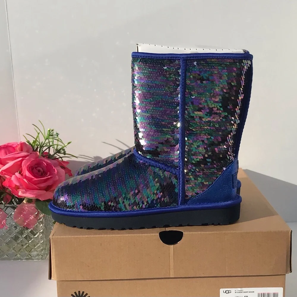 UGG Classic Short Sequin Boot - Picture 4 of 11